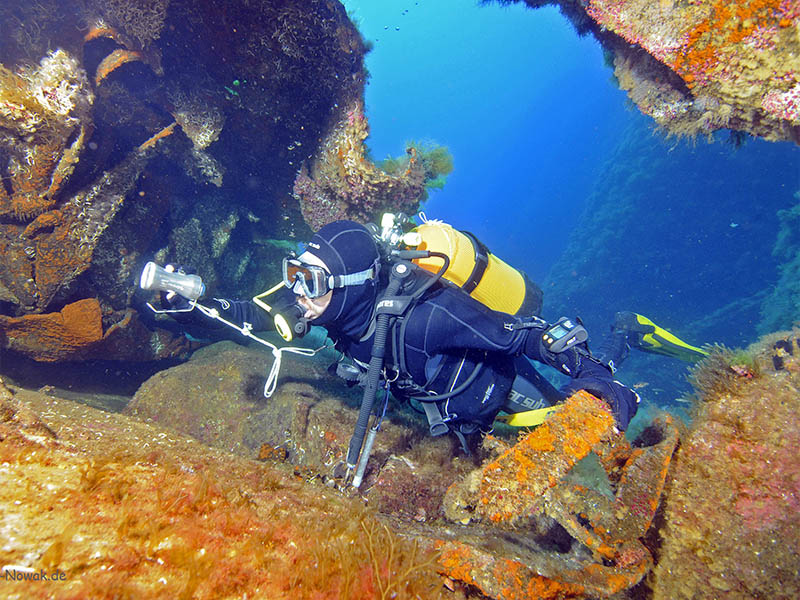 Expert Diver Wreck Diving 